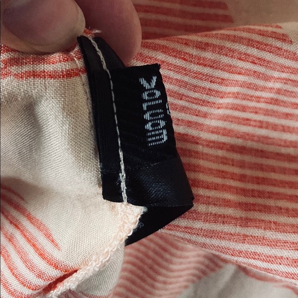 Genuine VOLCOM dress - Picture 8 of 8